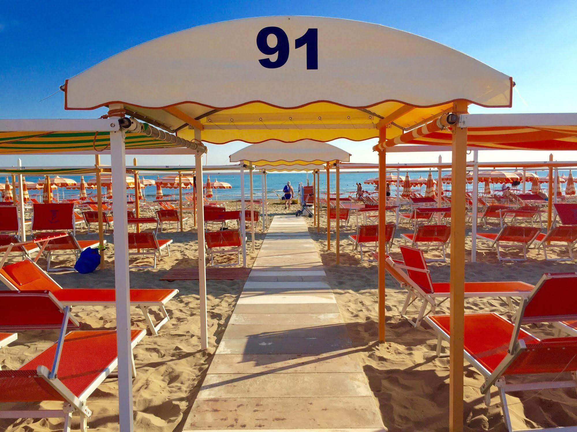 Hotel Mehari Riccione Exteriér fotografie